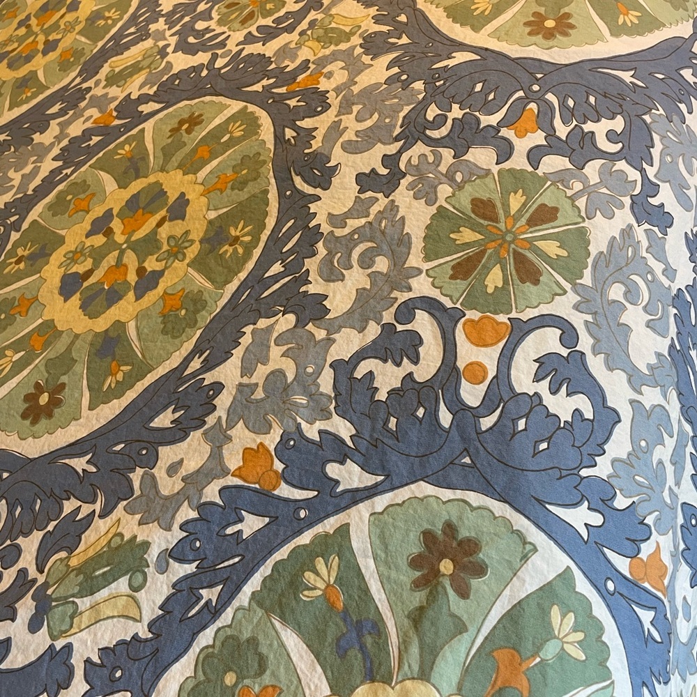Excellent KING Pottery Barn duvet! Crisp, cool cotton!